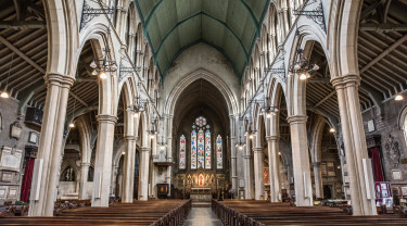 binnenkant van een kerkgebouw